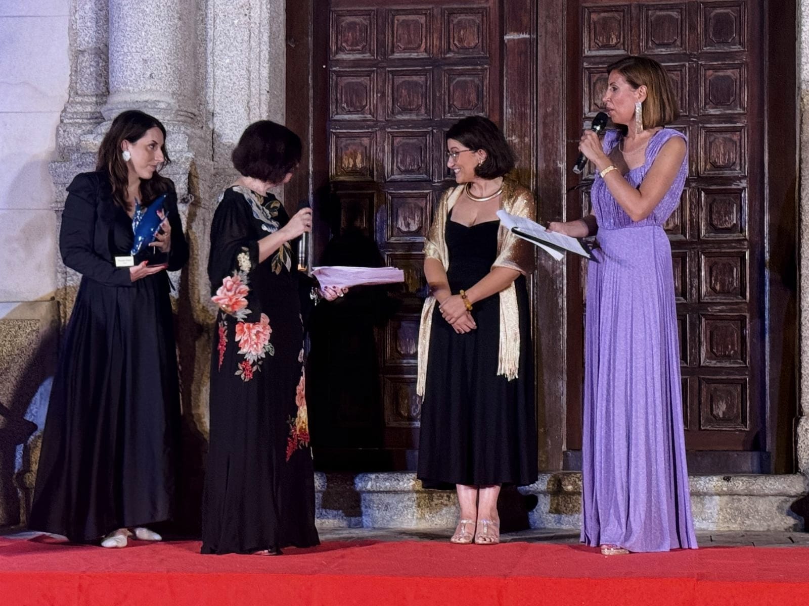 Stefania Sammarro nella giuria del Premio Elmo.  Un affascinante palcoscenico di cultura ed eleganza per la dodicesima edizione